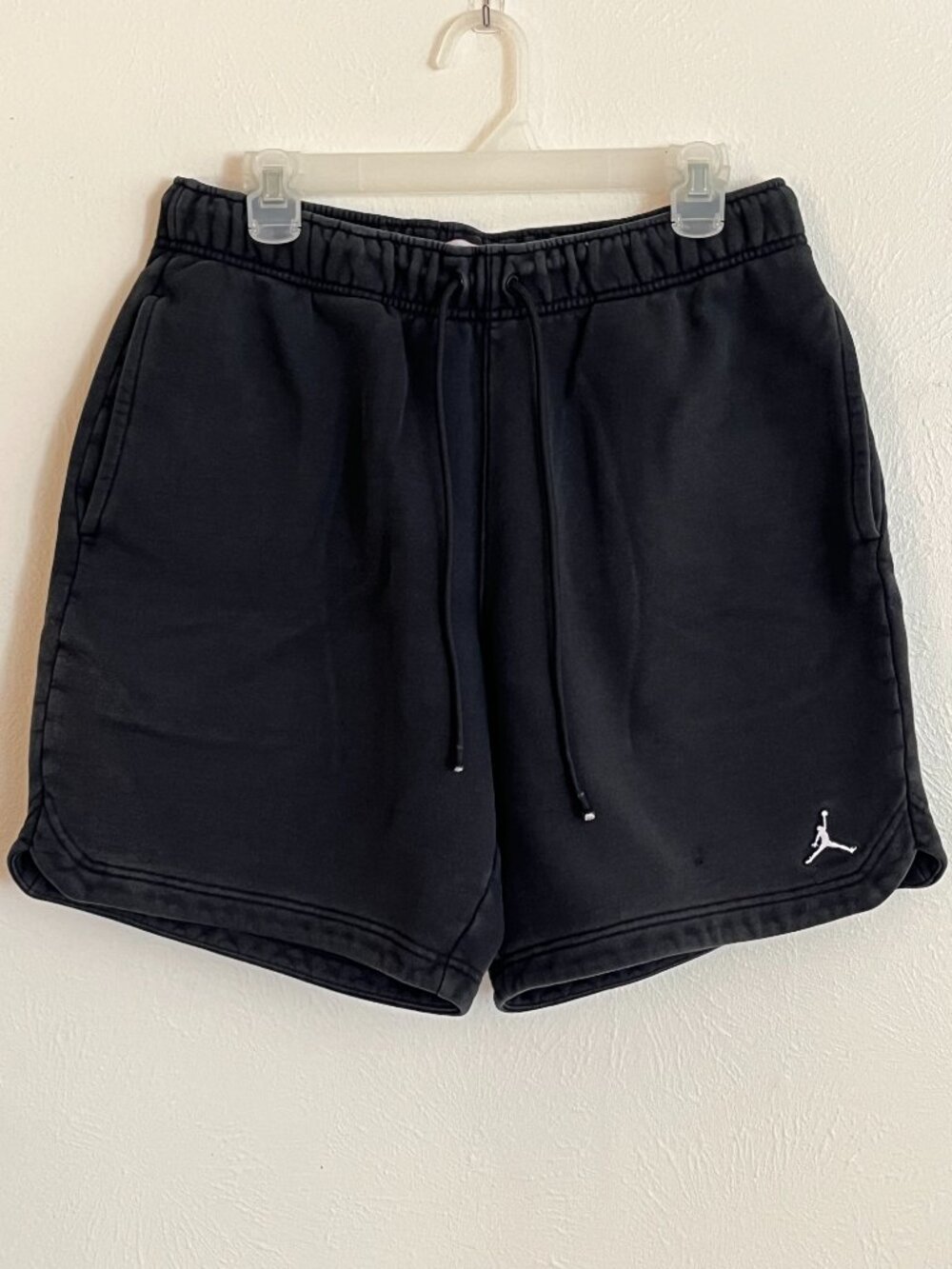 Nike Jordan Essentials Men's Black Fleece Shorts Size L Jumpman Gym DA9826-010